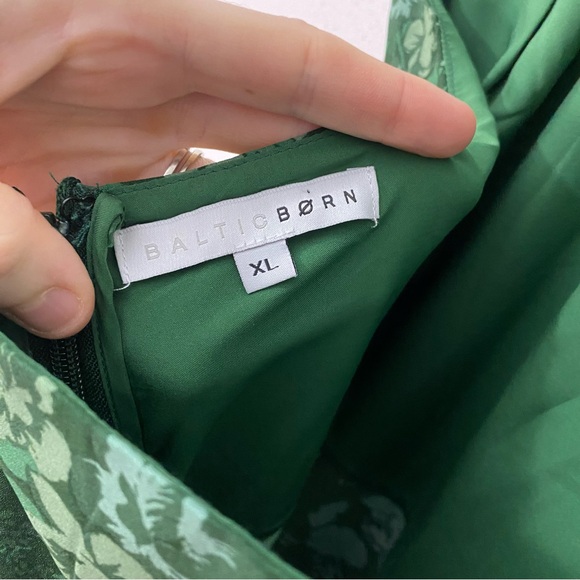 Baltic Born Freya Halter Jumpsuit Emerald Green Floral Print Women’s XL - Picture 5 of 9